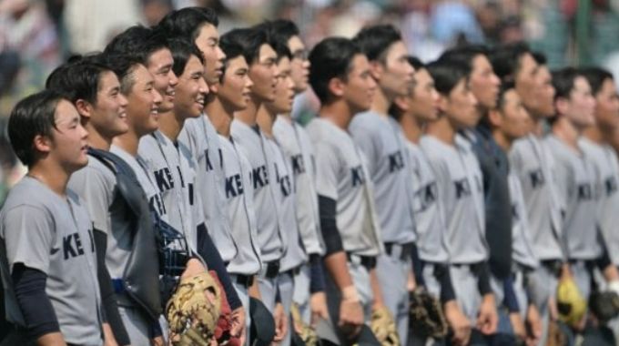慶応高校野球部なぜ強い？かわいいチアと慶応の応援がすごいと言われる理由を調査！